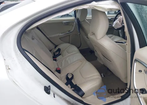 2012 Volvo S60 T5 z USA, uszkodzony, nr VIN YV1622FS8C2146058